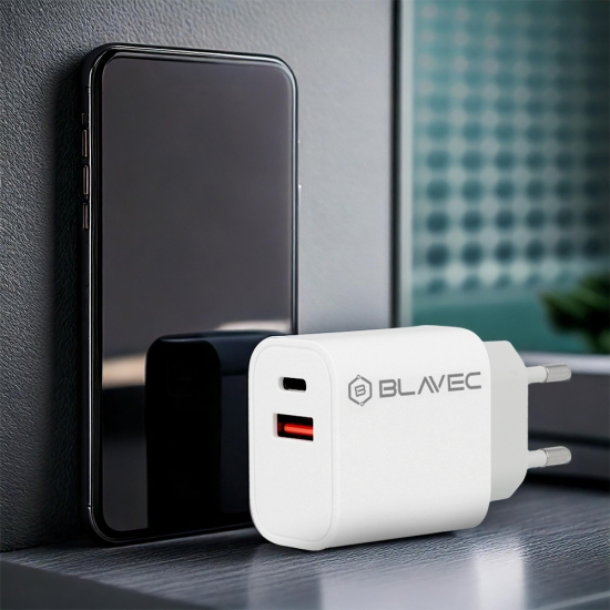 Blavec Ładowarka sieciowa BC-2 - USB + Typ C - QC 3.0 PD 20W z kablem Typ C na Typ C (TCBC2-UCW20+CC) biała